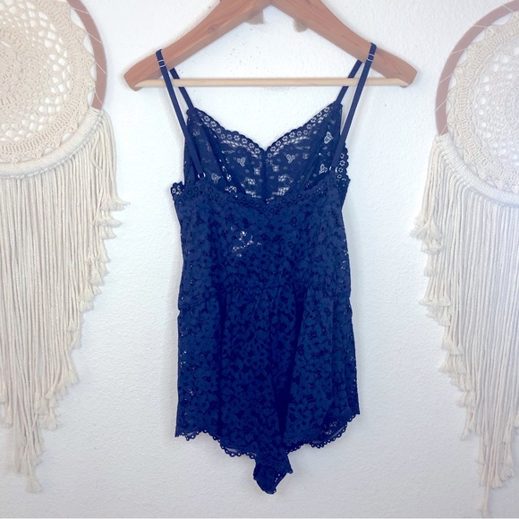 Victoria’s Secret dk blue lace romper small - Picture 4 of 6